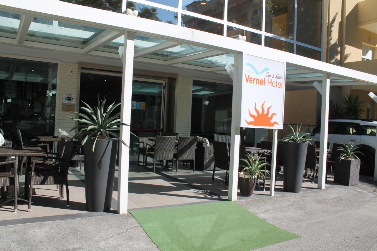 Hotel Vernel Rimini Eksteriør billede