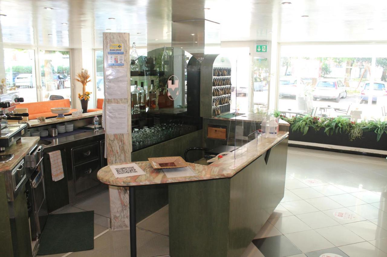 Hotel Vernel Rimini Eksteriør billede