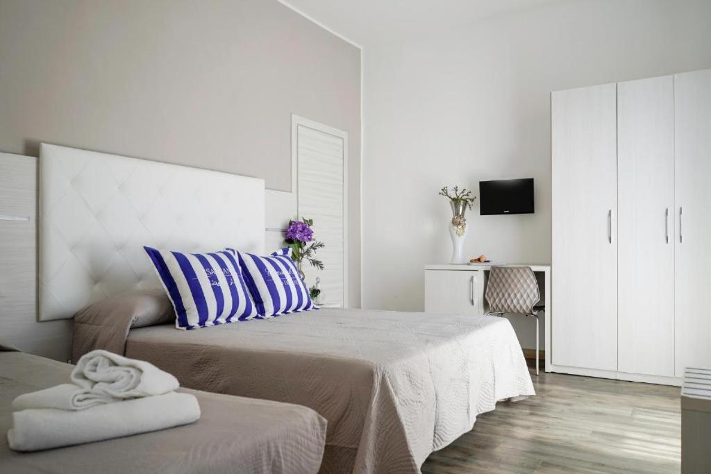 Hotel Vernel Rimini Eksteriør billede