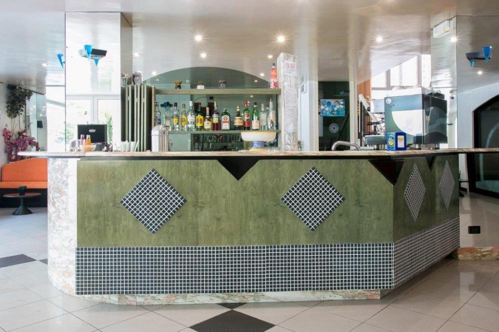 Hotel Vernel Rimini Eksteriør billede