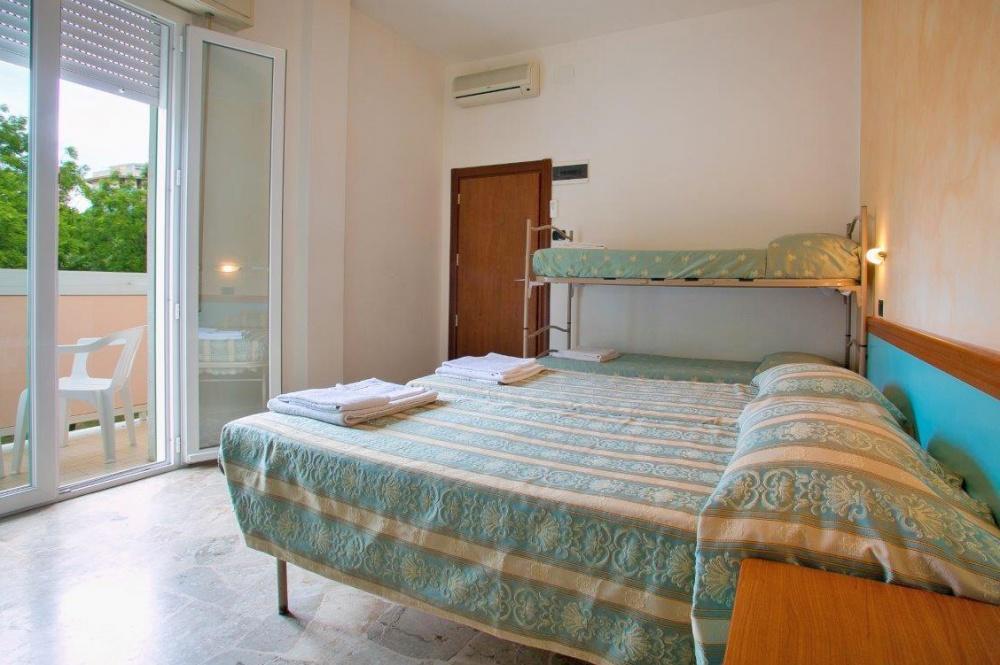 Hotel Vernel Rimini Eksteriør billede
