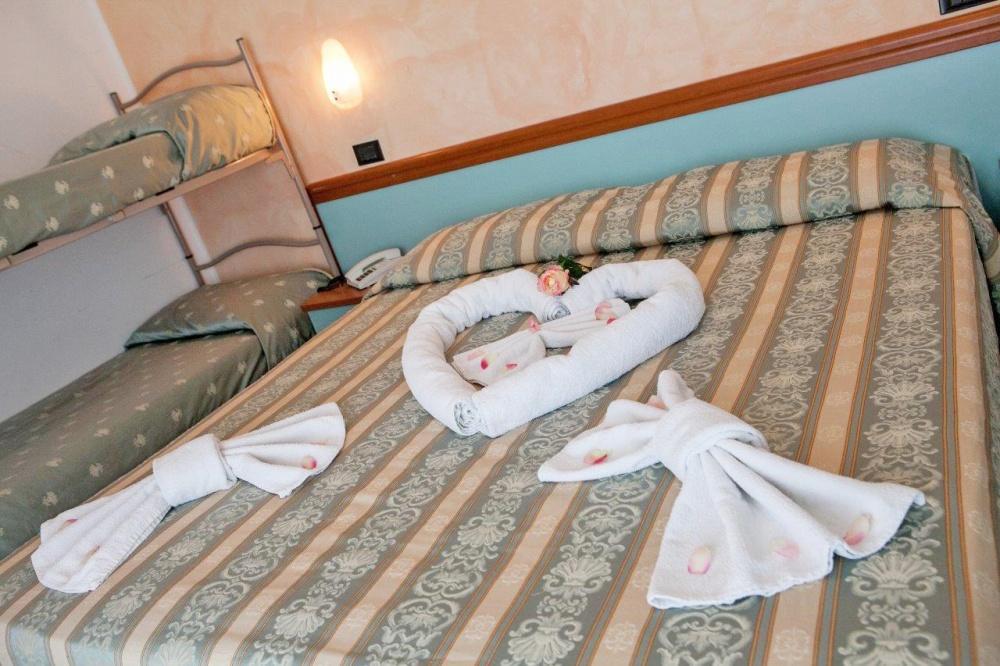Hotel Vernel Rimini Eksteriør billede
